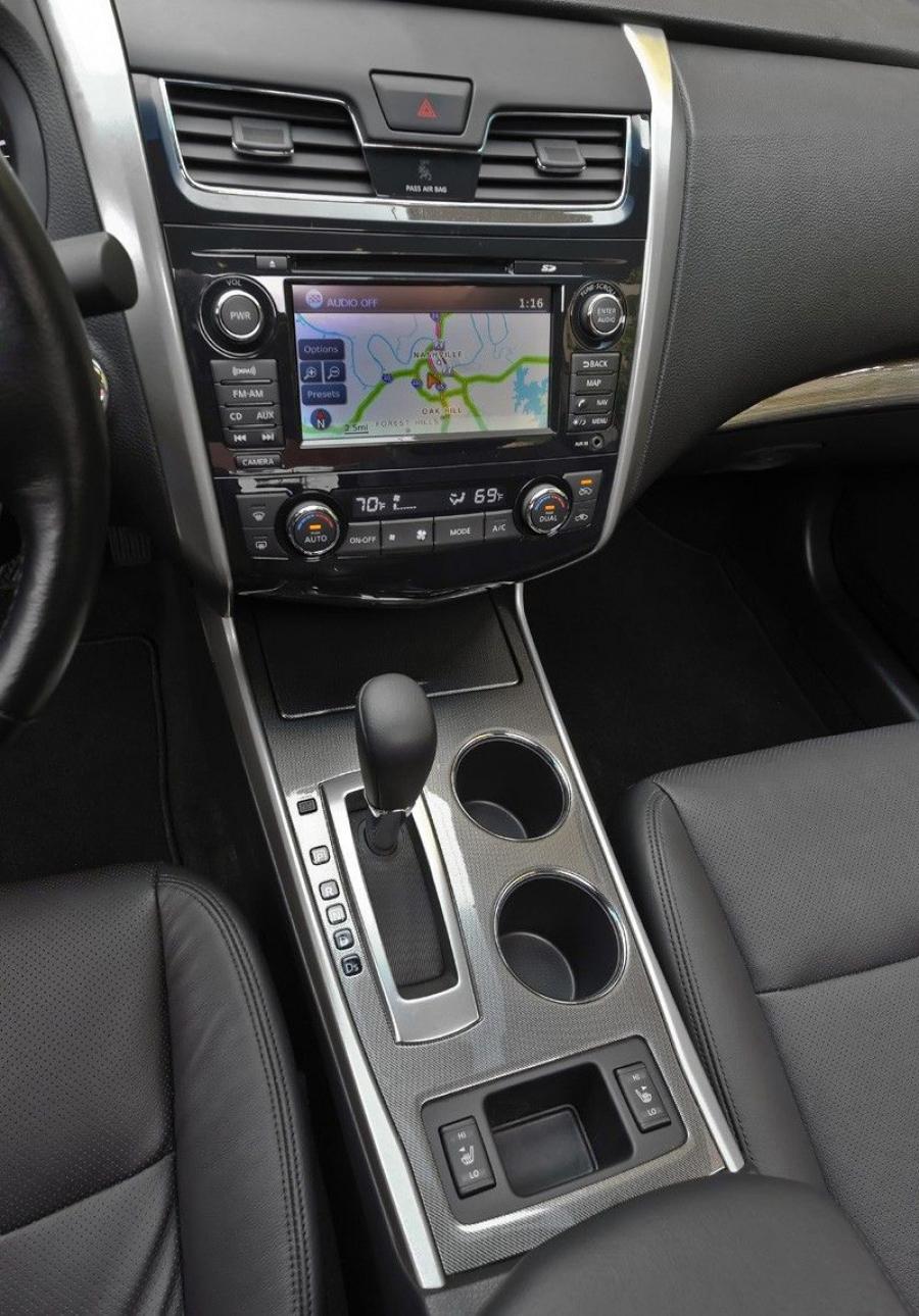  Nissan Altima 2013 года  (фото 47 из 82)